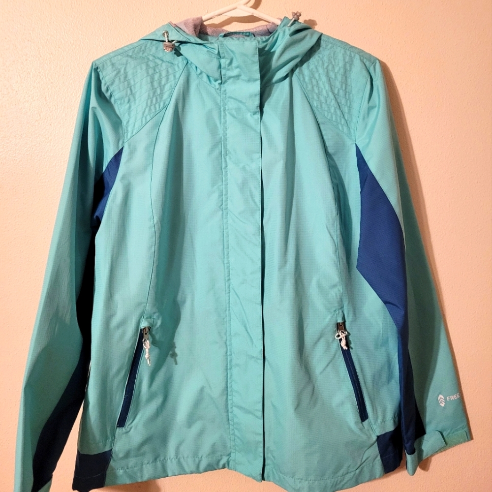 Lightweight Free Country women's jacket - size large - new with tags